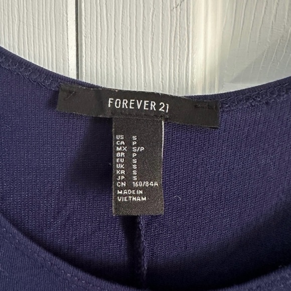 Forever 21 flowy dress size small - Picture 3 of 3